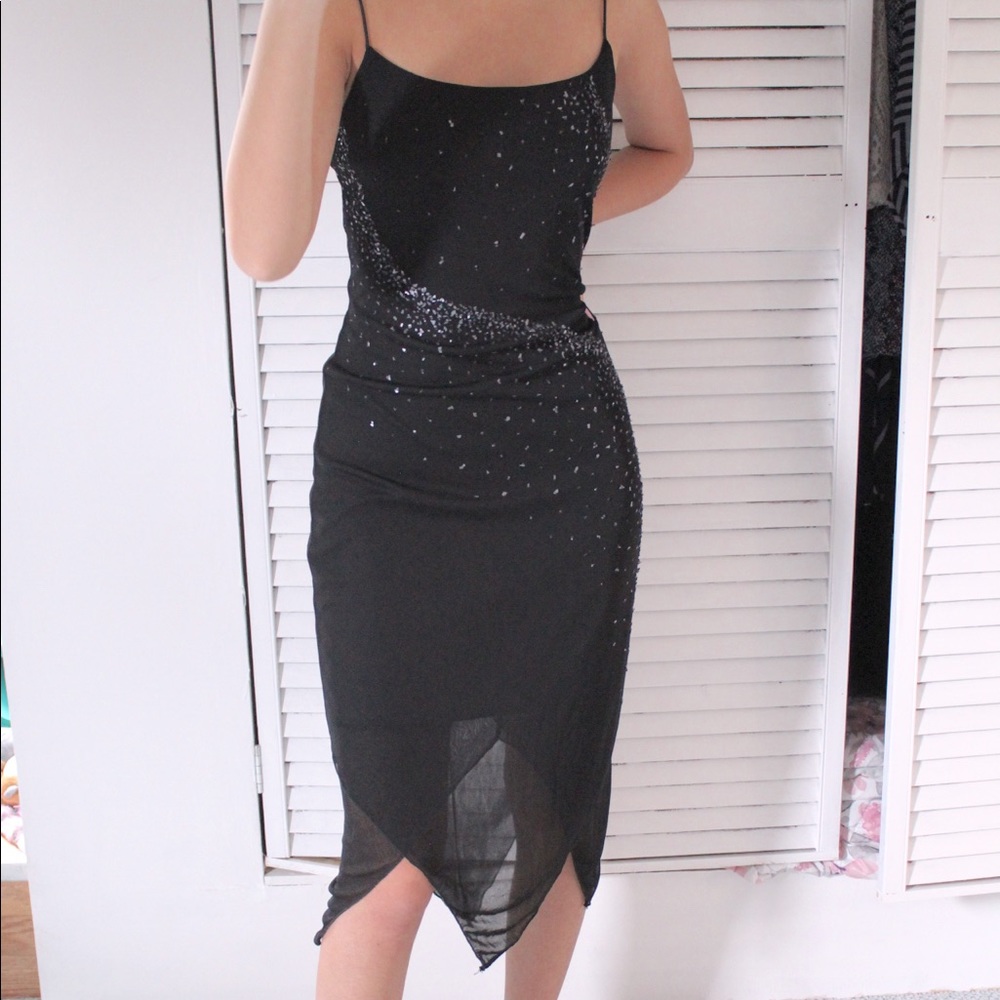 spaghetti strap black body con vintage dress!